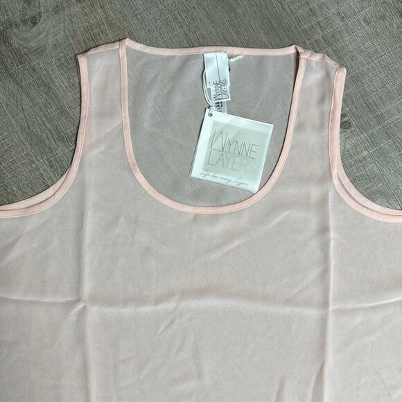 WYNNE LAYERS Semi Sheer Blush Pink Sleeveless Flowy Tank Top Blouse Women’s - Picture 4 of 9